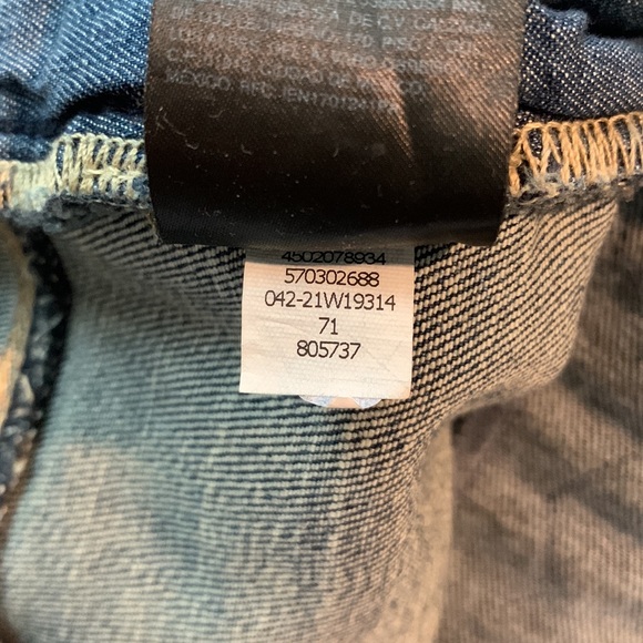 5”• WHBM denim shorts, distressed - Picture 8 of 11